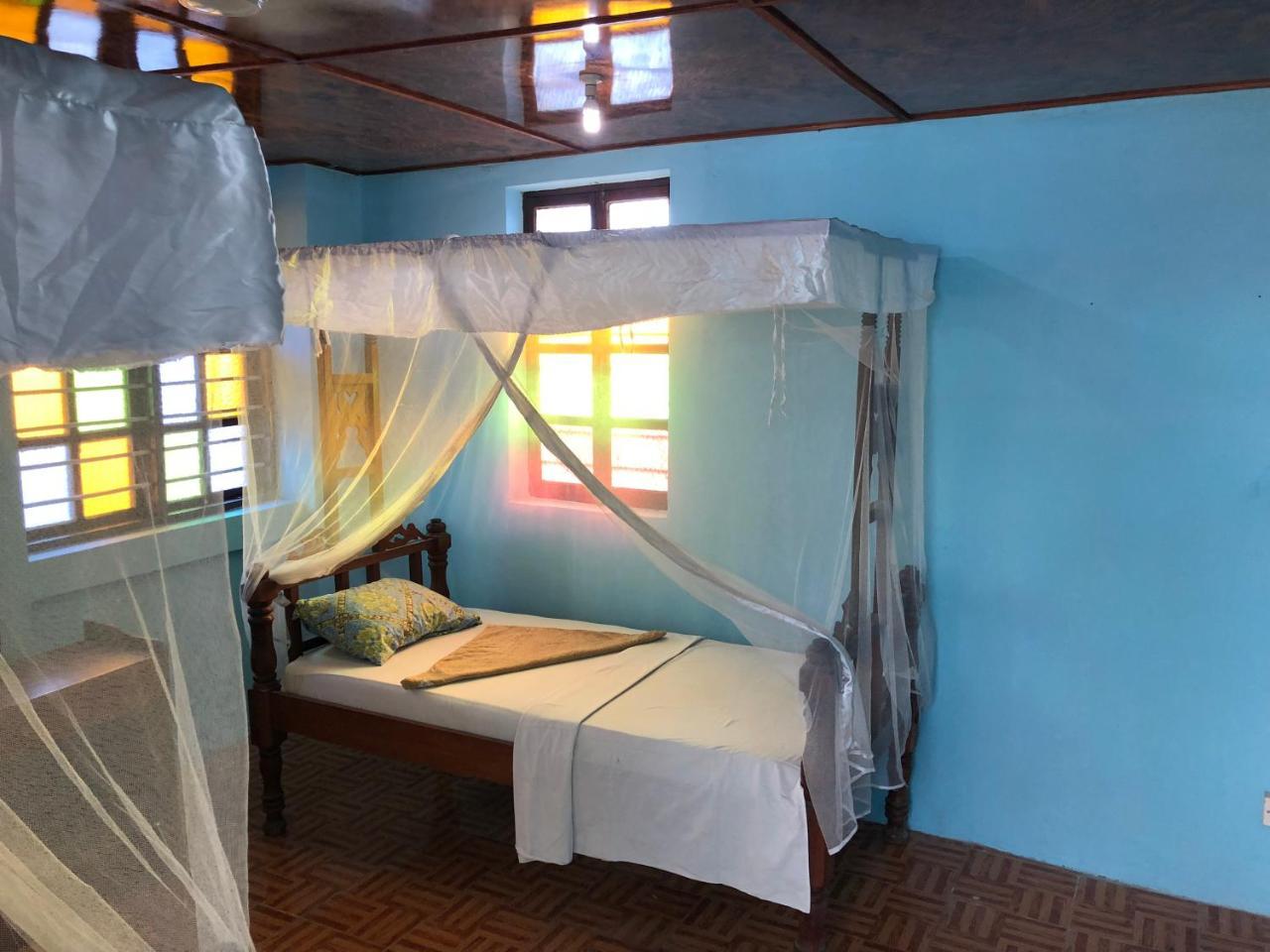 Bottoms Up Hostel Zanzibar Ngoại thất bức ảnh