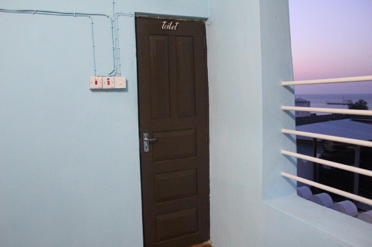 Bottoms Up Hostel Zanzibar Ngoại thất bức ảnh