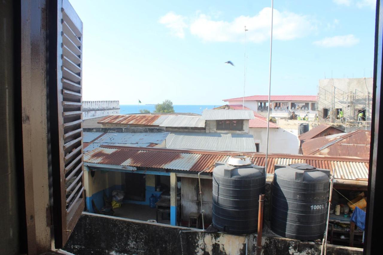 Bottoms Up Hostel Zanzibar Ngoại thất bức ảnh