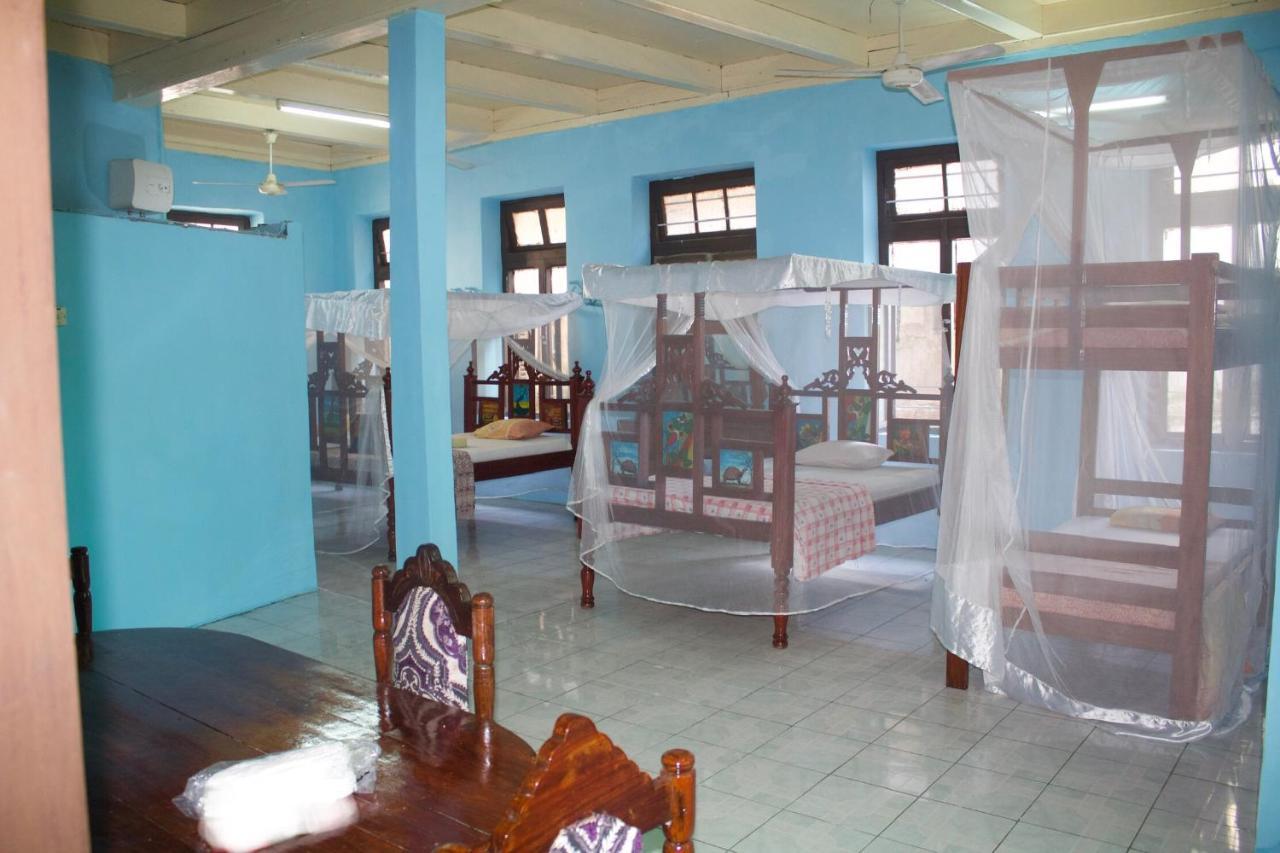 Bottoms Up Hostel Zanzibar Ngoại thất bức ảnh