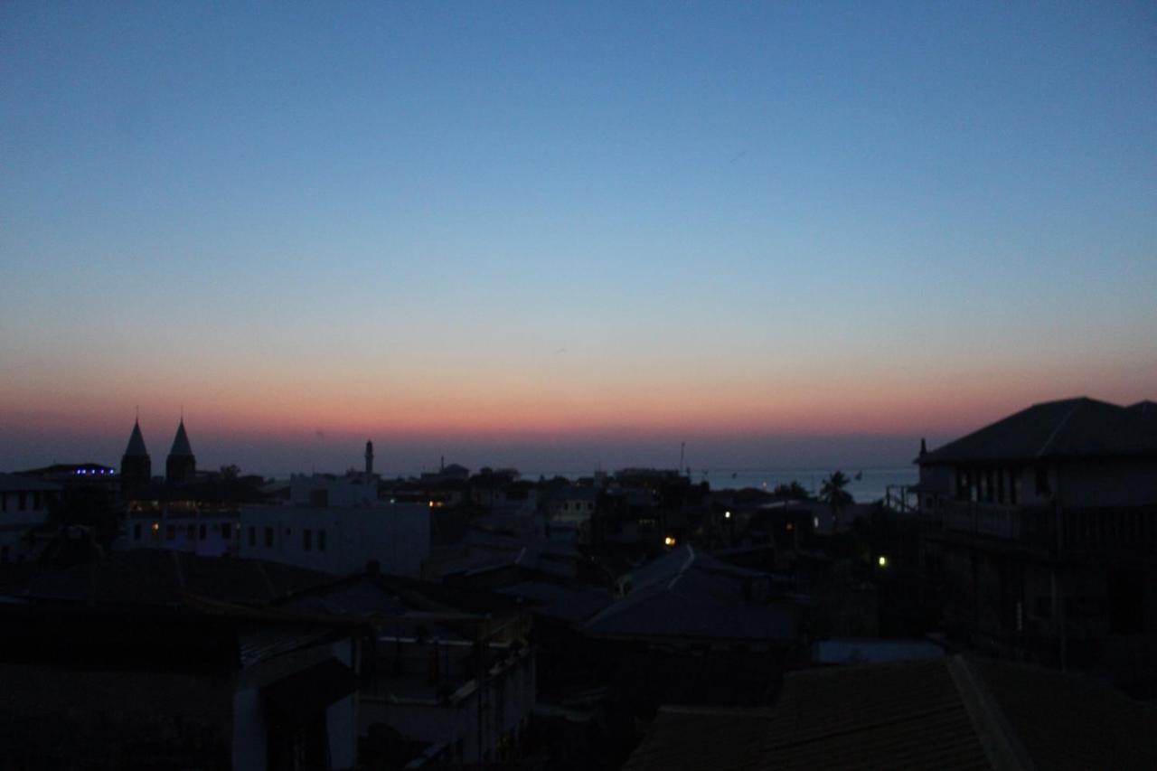 Bottoms Up Hostel Zanzibar Ngoại thất bức ảnh