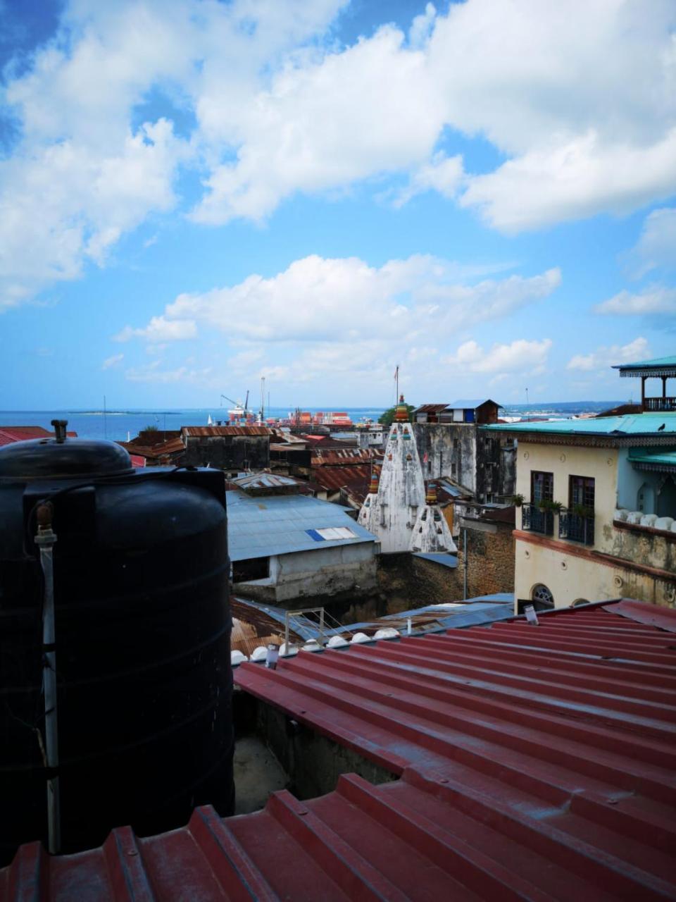 Bottoms Up Hostel Zanzibar Ngoại thất bức ảnh