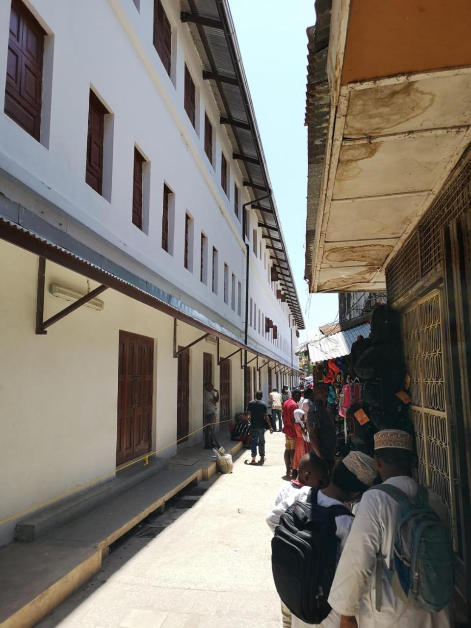 Bottoms Up Hostel Zanzibar Ngoại thất bức ảnh