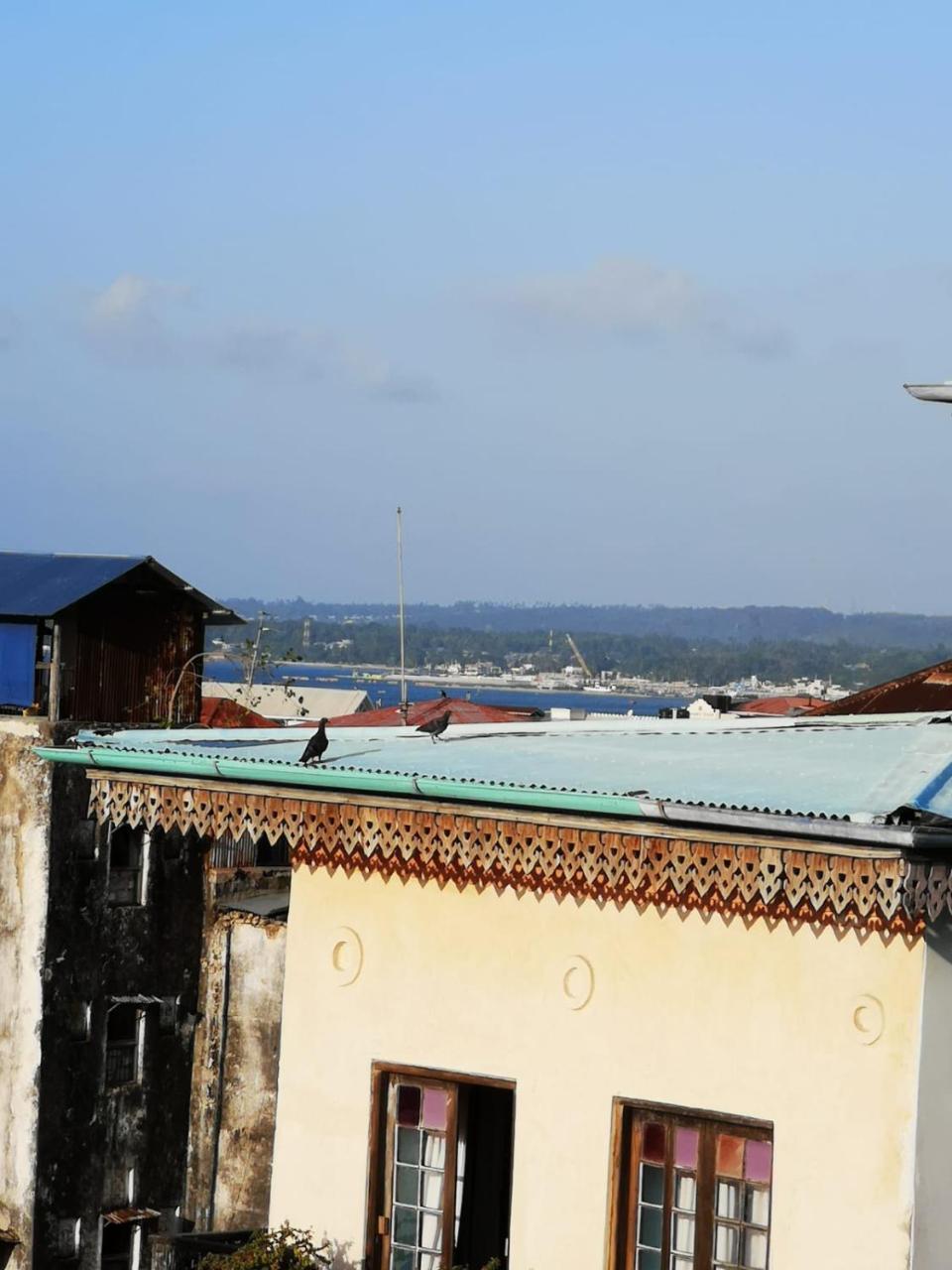 Bottoms Up Hostel Zanzibar Ngoại thất bức ảnh