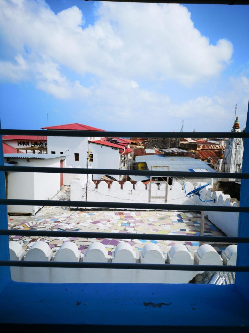 Bottoms Up Hostel Zanzibar Ngoại thất bức ảnh