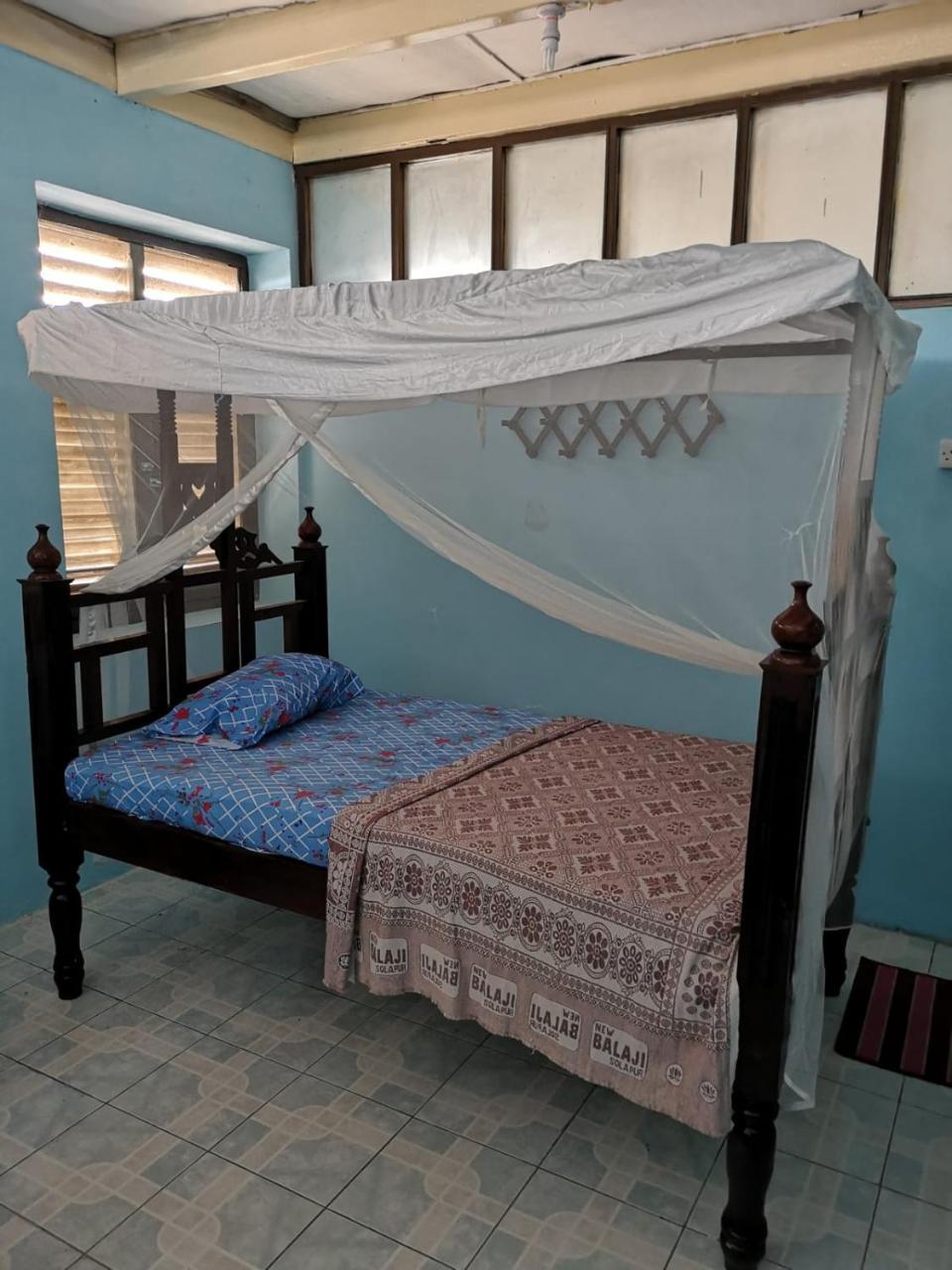 Bottoms Up Hostel Zanzibar Ngoại thất bức ảnh