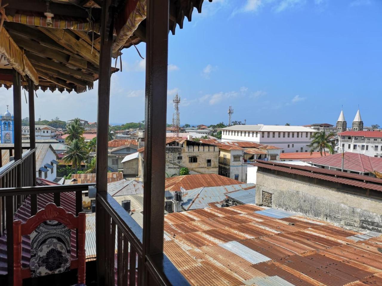 Bottoms Up Hostel Zanzibar Ngoại thất bức ảnh